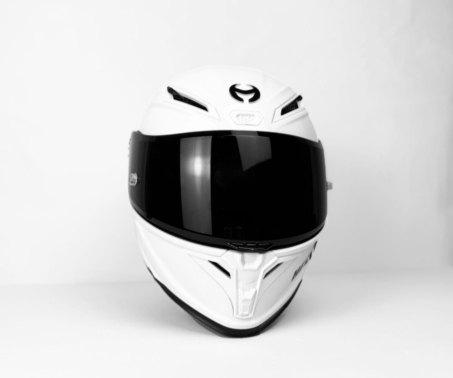 White motorcycle Helmets - Heltors